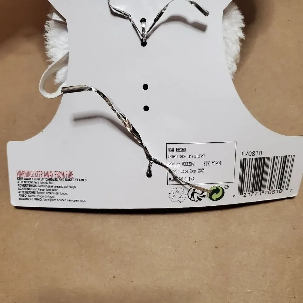 Bunny Costume Accessory Kit - Picture 6 of 7